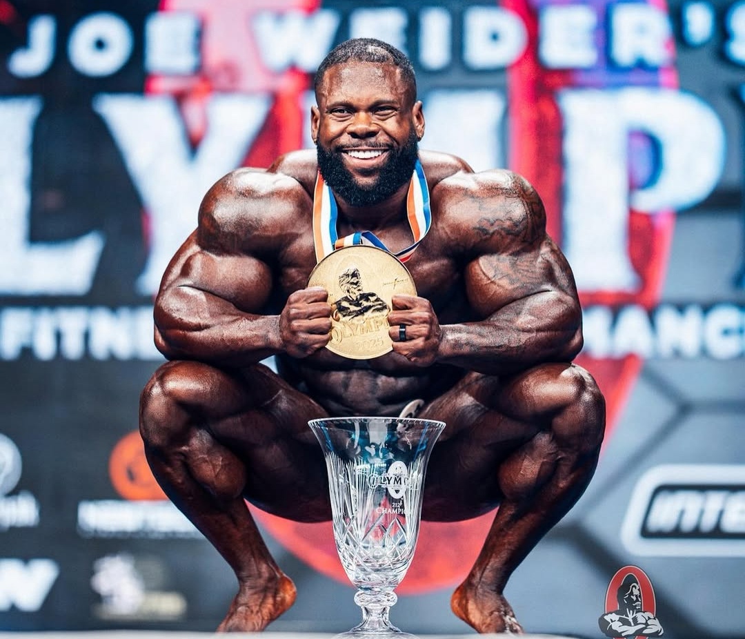 Keone Pearson · Keone Pearson with the 2025 212 Olympia trophy
